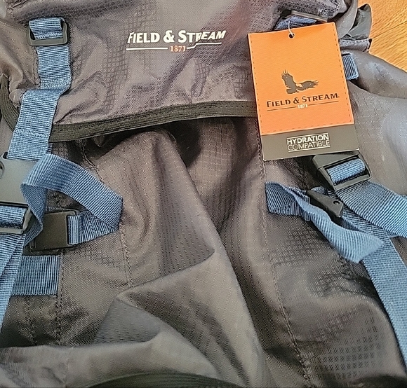 Field & Stream Internal Frame 65L Backpack - Picture 2 of 7